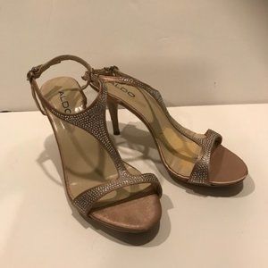T strap heels